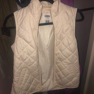 White puffer vest from old navy